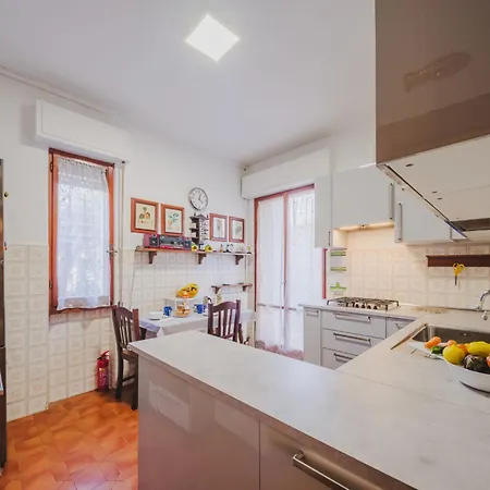 Villino Viola By Interhome Vakantiehuis Marina di Pietrasanta