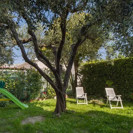 Vakantiehuis Villino Viola By Interhome